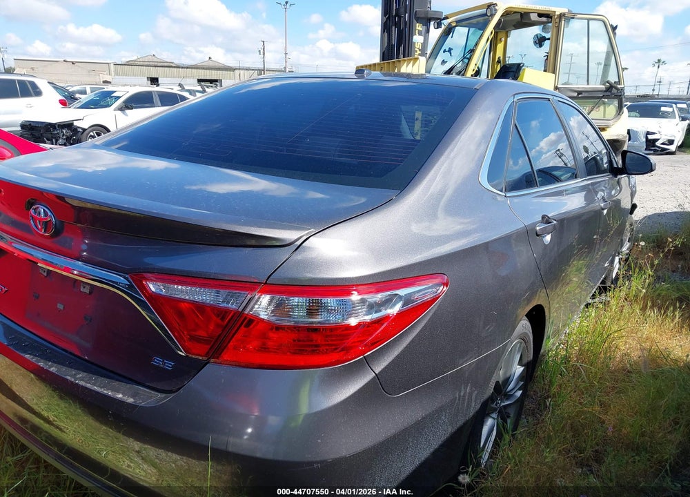 2016 TOYOTA CAMRY SE VIN: 4T1BF1FK0GU212210
