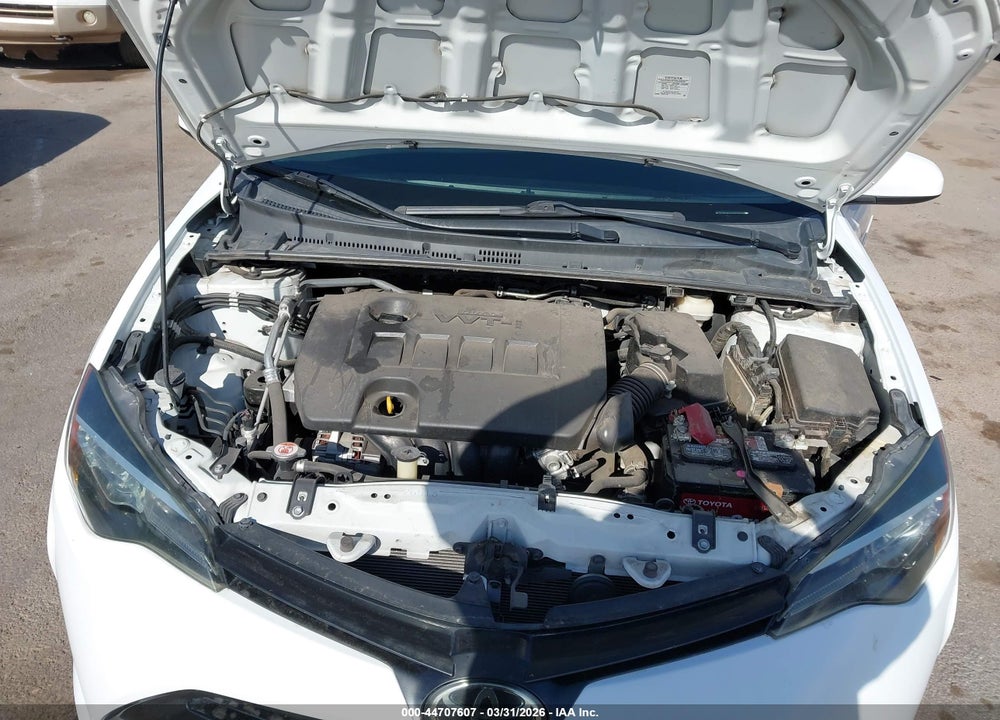 2018 TOYOTA COROLLA LE VIN: 2T1BURHE9JC018330