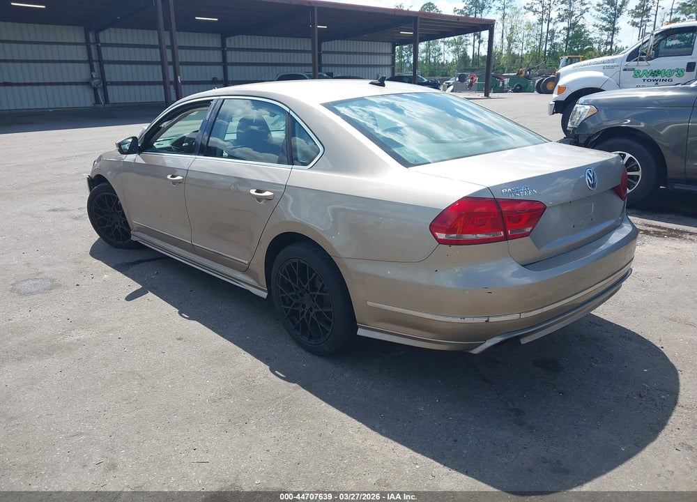 2015 VOLKSWAGEN PASSAT 3.6L V6 SEL PREMIUM VIN: 1VWCM7A32FC005112