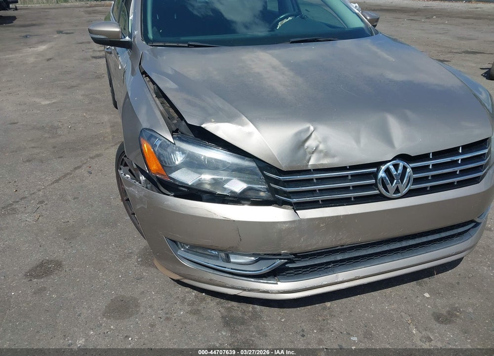 2015 VOLKSWAGEN PASSAT 3.6L V6 SEL PREMIUM VIN: 1VWCM7A32FC005112