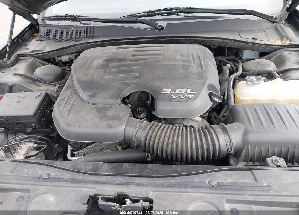 2019 CHRYSLER 300 TOURING VIN: 2C3CCAAG5KH610016
