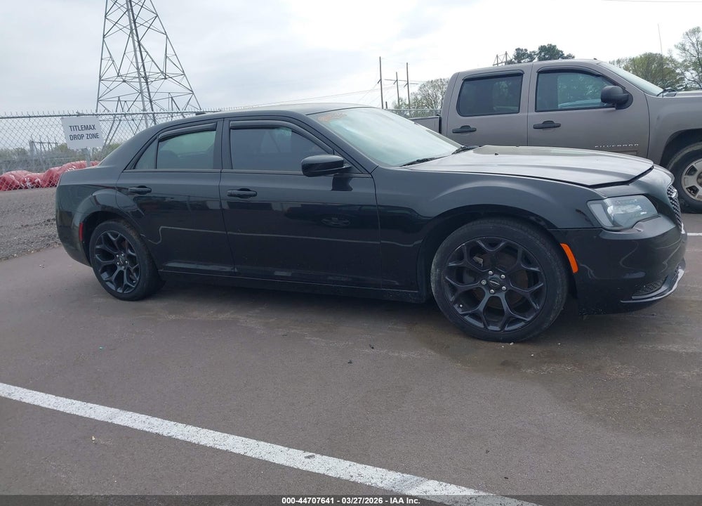 2019 CHRYSLER 300 TOURING VIN: 2C3CCAAG5KH610016