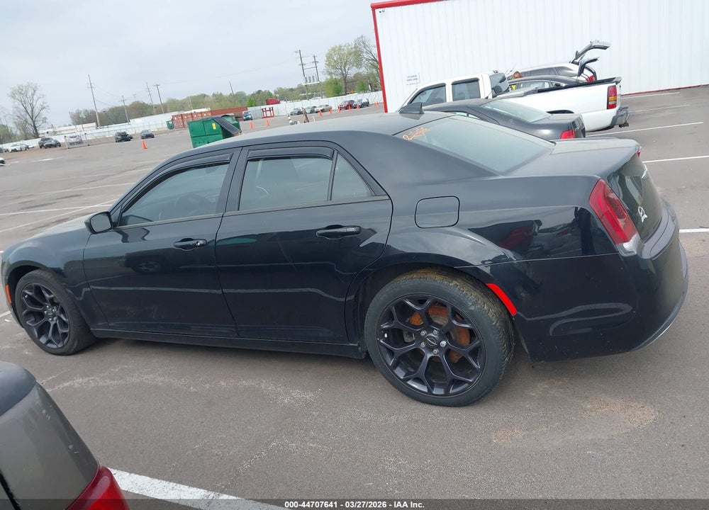 2019 CHRYSLER 300 TOURING VIN: 2C3CCAAG5KH610016