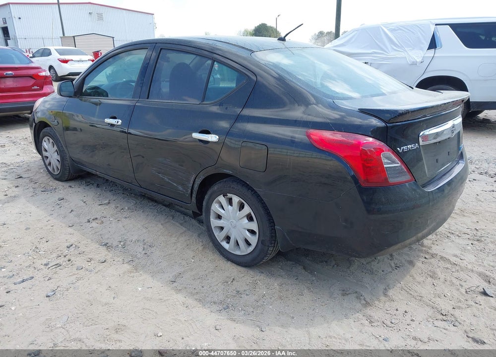 2013 NISSAN VERSA 1.6 S+ VIN: 3N1CN7AP6DL881589
