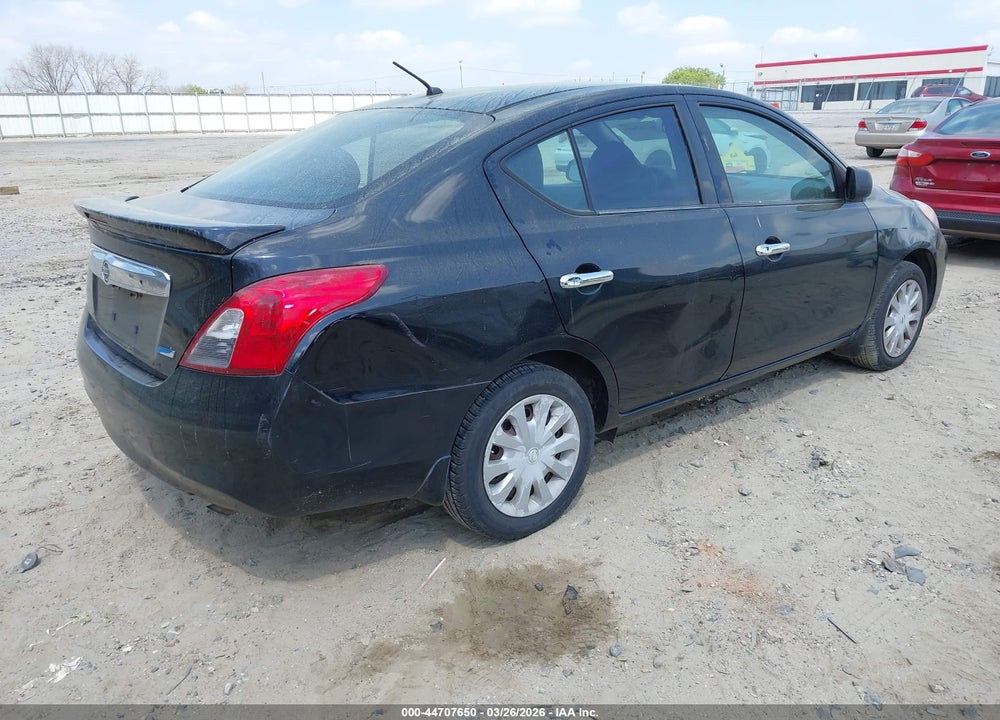 2013 NISSAN VERSA 1.6 S+ VIN: 3N1CN7AP6DL881589