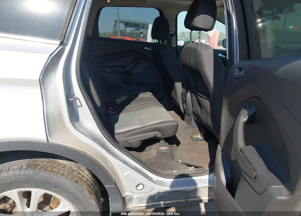2017 FORD ESCAPE SE VIN: 1FMCU0G93HUB04875