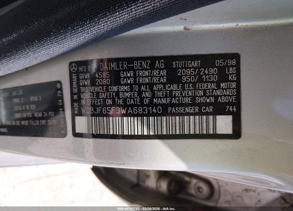 1998 MERCEDES-BENZ E 320 VIN: WDBJF65F3WA683140