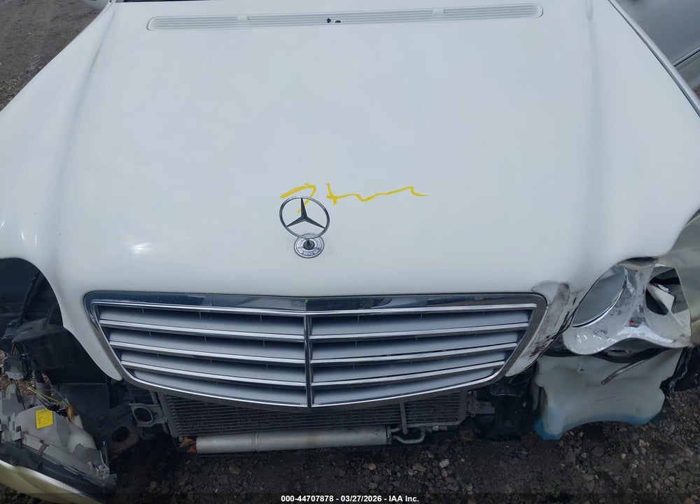 2005 MERCEDES-BENZ C 240 LUXURY VIN: WDBRF61J25A813839
