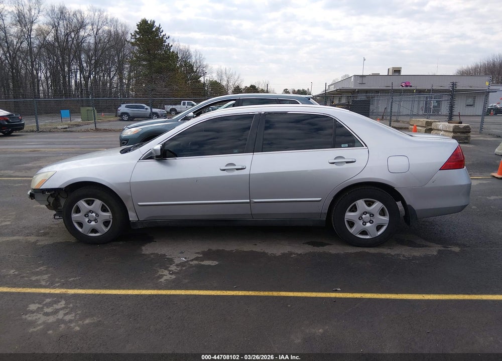 2007 HONDA ACCORD 2.4 LX VIN: 1HGCM56447A049880