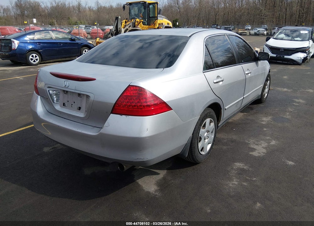 2007 HONDA ACCORD 2.4 LX VIN: 1HGCM56447A049880