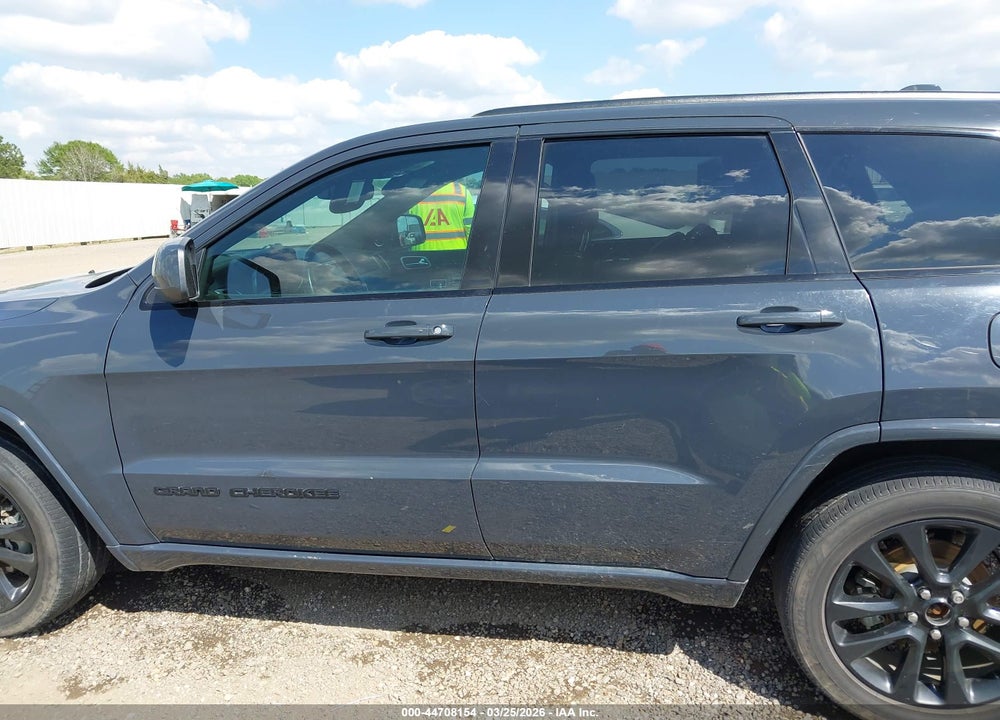 2017 JEEP GRAND CHEROKEE ALTITUDE 4X2 VIN: 1C4RJEAG2HC952358