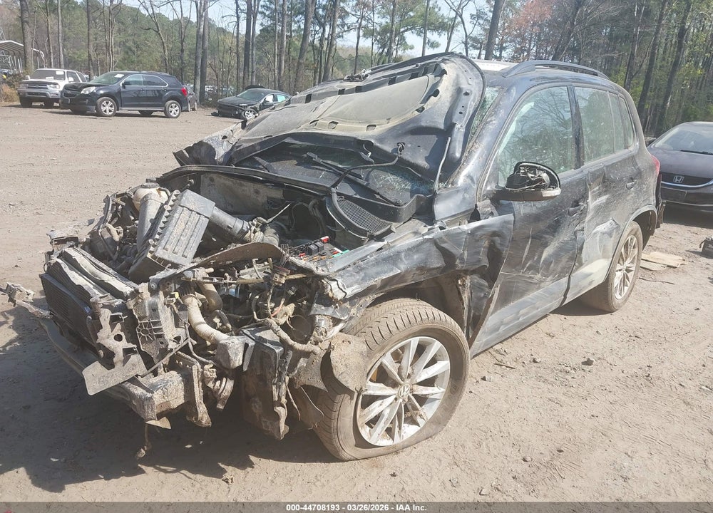 2017 VOLKSWAGEN TIGUAN 2.0T/2.0T S VIN: WVGBV7AX8HK043107