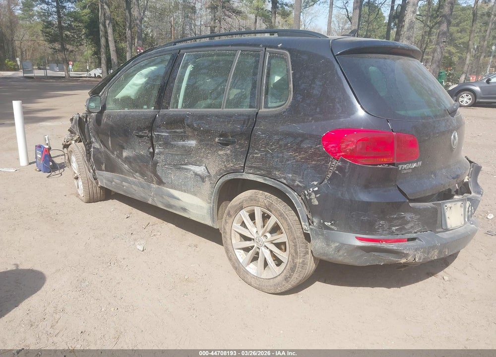 2017 VOLKSWAGEN TIGUAN 2.0T/2.0T S VIN: WVGBV7AX8HK043107
