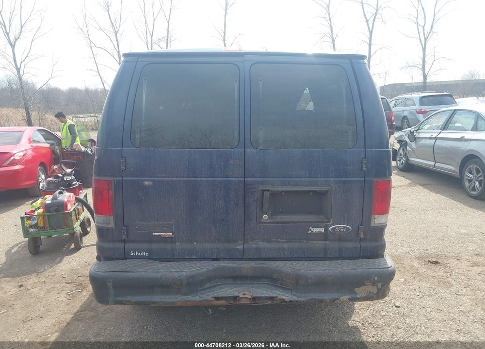 2011 FORD E-350 SUPER DUTY XL VIN: 1FBNE3BL7BDA44688
