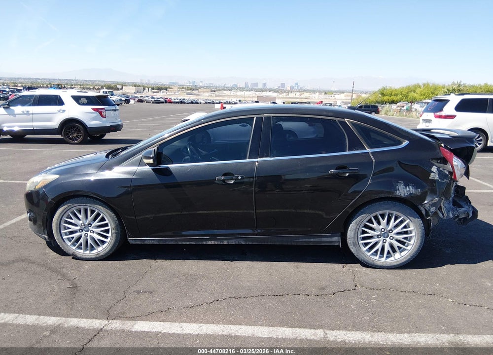 2013 FORD FOCUS TITANIUM VIN: 1FADP3J20DL124178