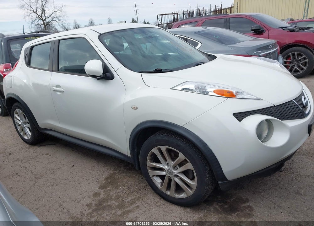 2014 NISSAN JUKE S VIN: JN8AF5MR3ET359166
