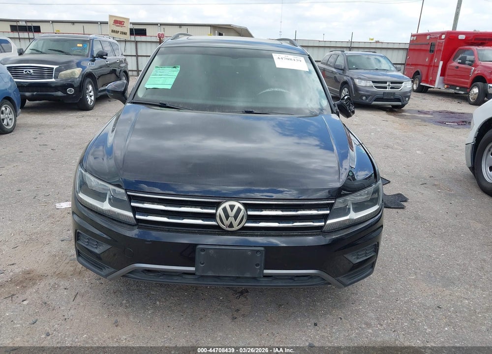 2018 VOLKSWAGEN TIGUAN 2.0T SE/2.0T SEL VIN: 3VV2B7AX4JM185466