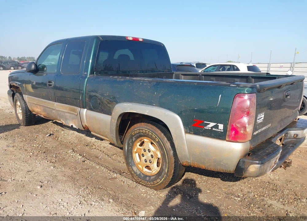 2003 CHEVROLET SILVERADO 1500 LS VIN: 2GCEK19T731125136