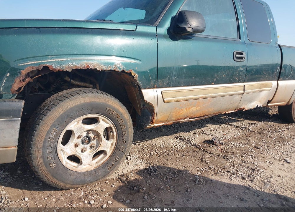 2003 CHEVROLET SILVERADO 1500 LS VIN: 2GCEK19T731125136