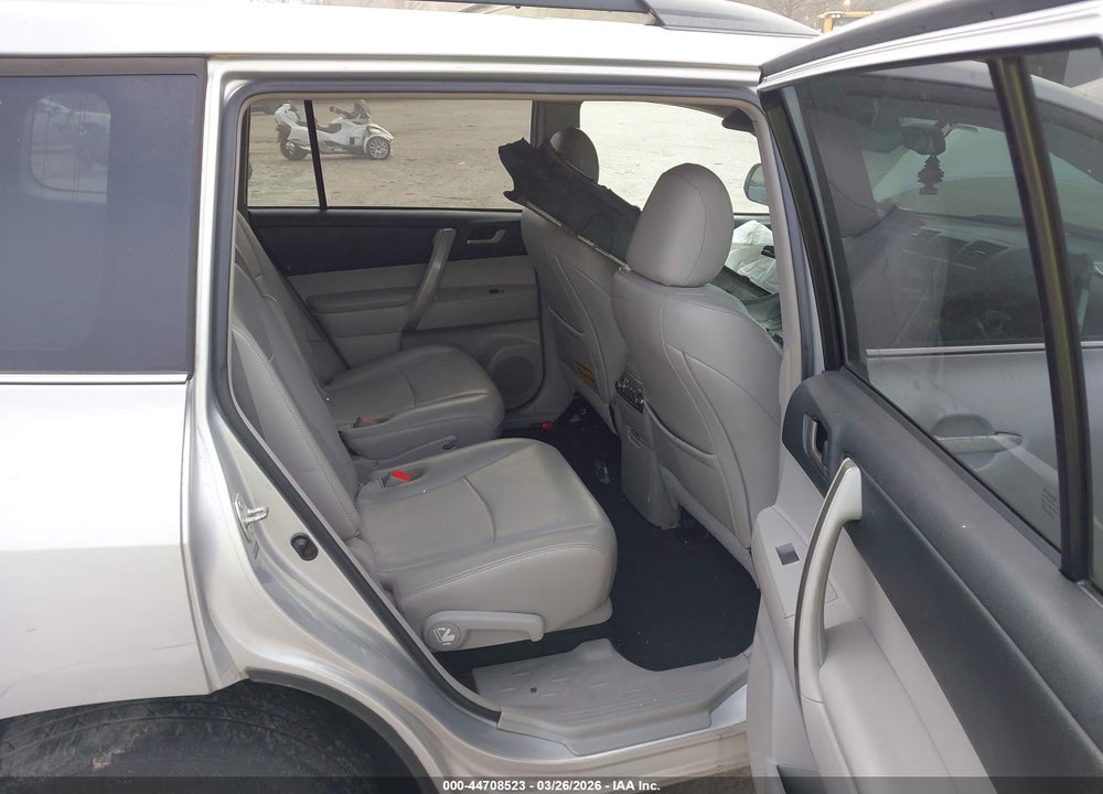 2012 TOYOTA HIGHLANDER SE V6 VIN: 5TDBK3EH5CS103421