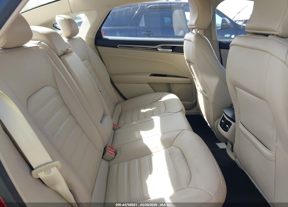 2016 FORD FUSION SE VIN: 1FA6P0HD4G5117211