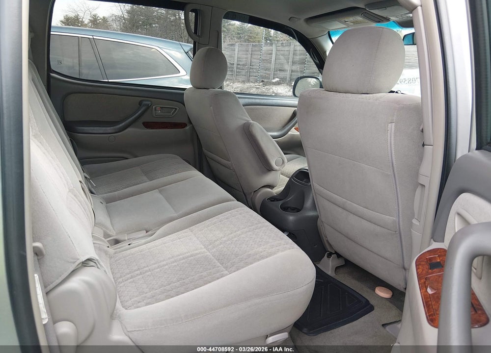 2006 TOYOTA TUNDRA SR5 V8 VIN: 5TBDT44116S532018