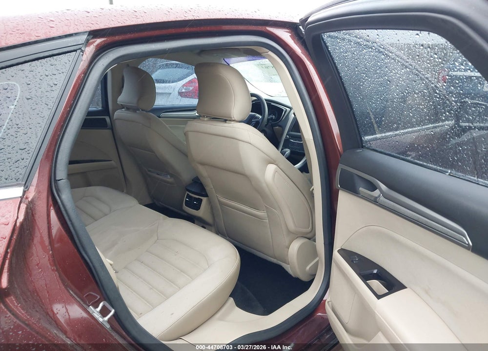 2015 FORD FUSION SE VIN: 3FA6P0HD2FR288969