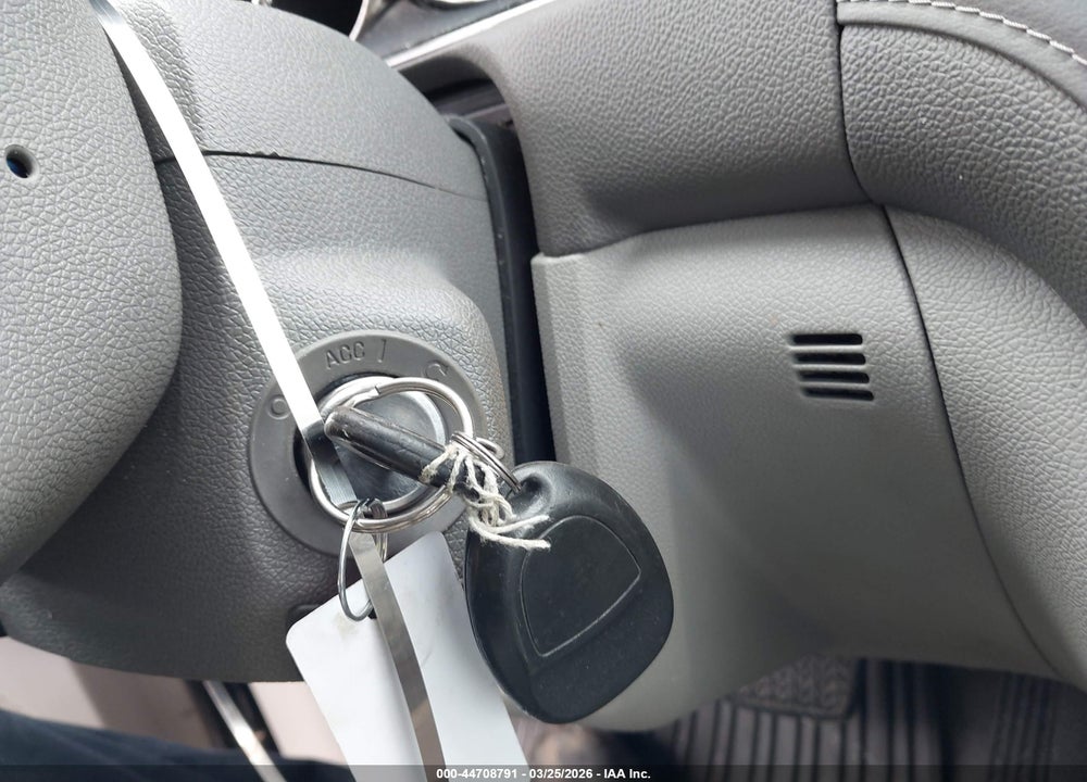 2014 BUICK ENCLAVE CONVENIENCE VIN: 5GAKRAKD1EJ332472