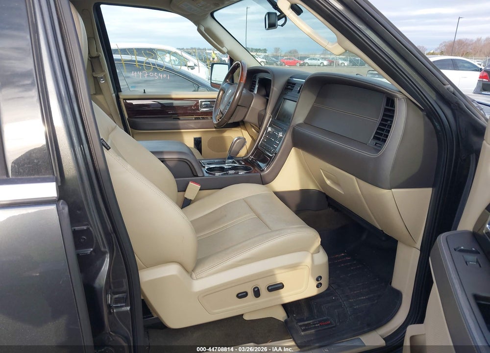 2015 LINCOLN NAVIGATOR L VIN: 5LMJJ3JT6FEJ00149