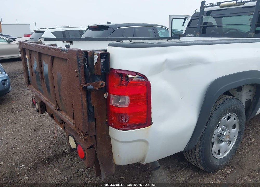2011 CHEVROLET SILVERADO 1500 WORK TRUCK VIN: 1GCNCPEXXBZ341111