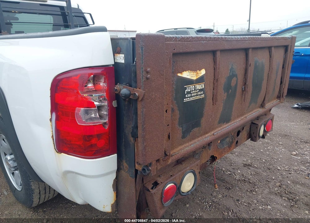 2011 CHEVROLET SILVERADO 1500 WORK TRUCK VIN: 1GCNCPEXXBZ341111