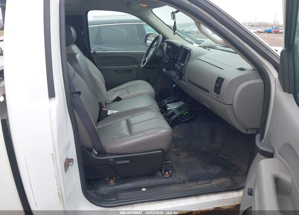 2011 CHEVROLET SILVERADO 1500 WORK TRUCK VIN: 1GCNCPEXXBZ341111