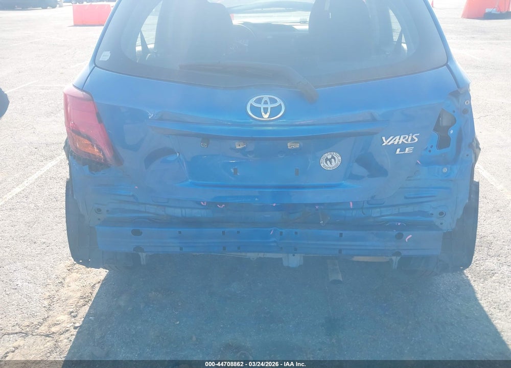 2015 TOYOTA YARIS LE VIN: VNKKTUD30FA054355