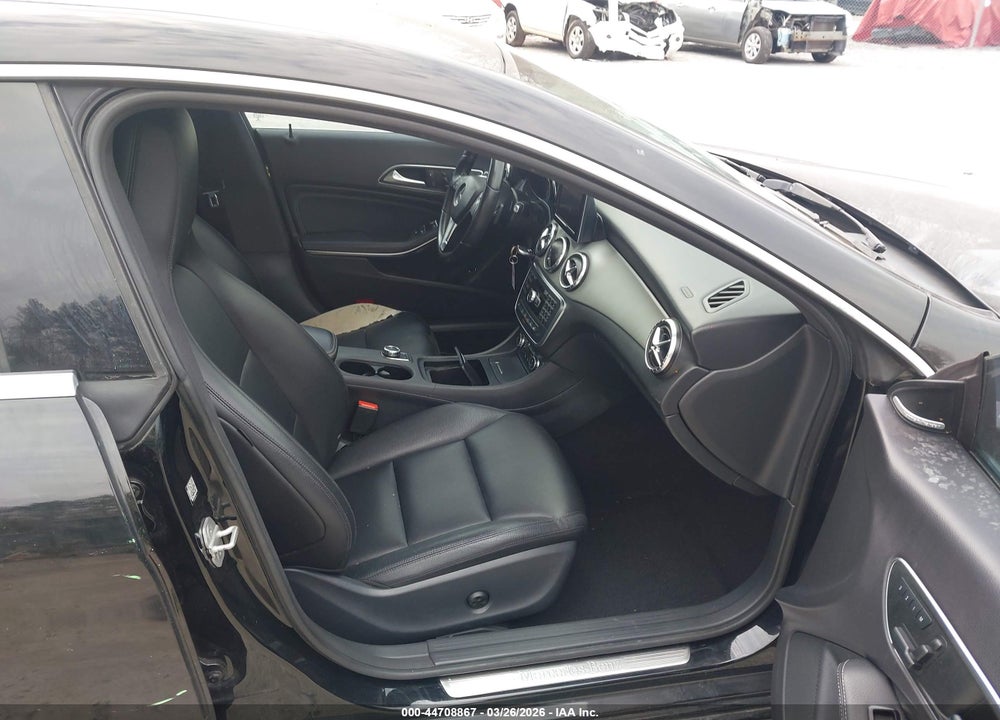 2014 MERCEDES-BENZ CLA 250 VIN: WDDSJ4EB2EN082692