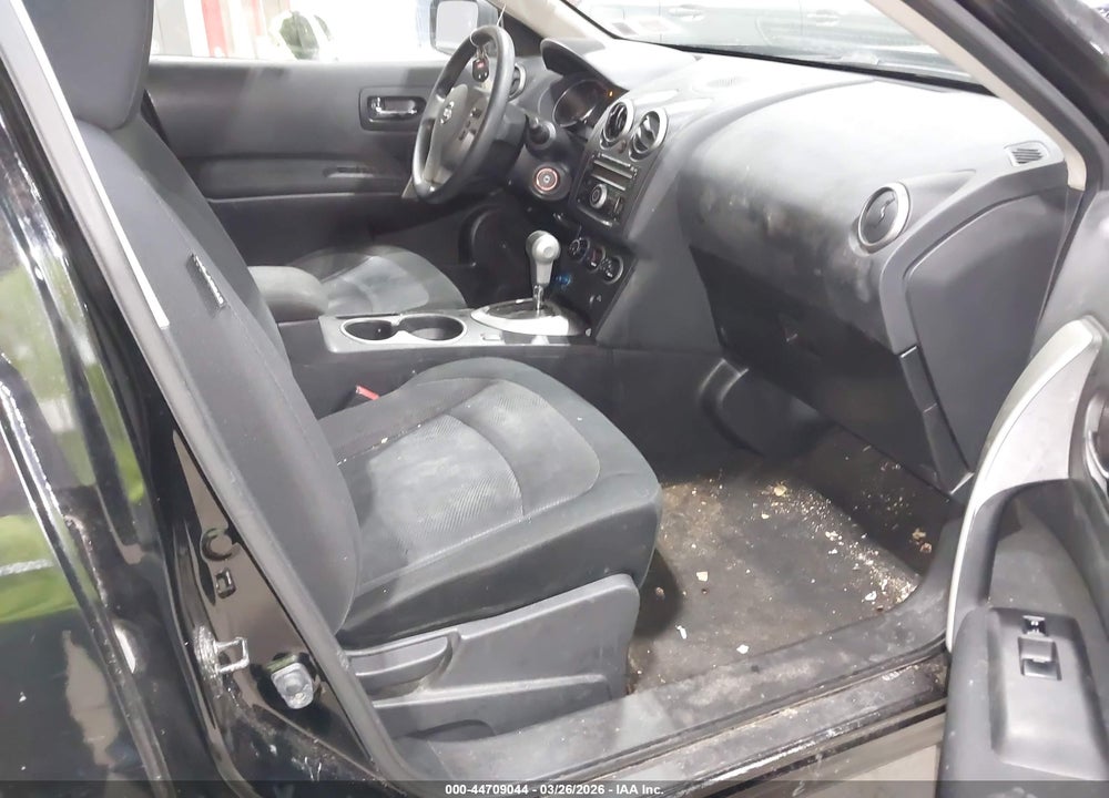 2013 NISSAN ROGUE S VIN: JN8AS5MV1DW612832