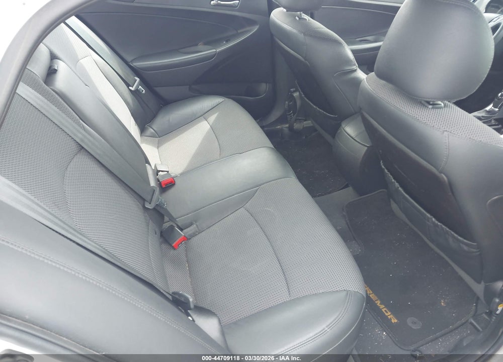 2013 HYUNDAI SONATA SE 2.0T VIN: 5NPEC4AB7DH560191