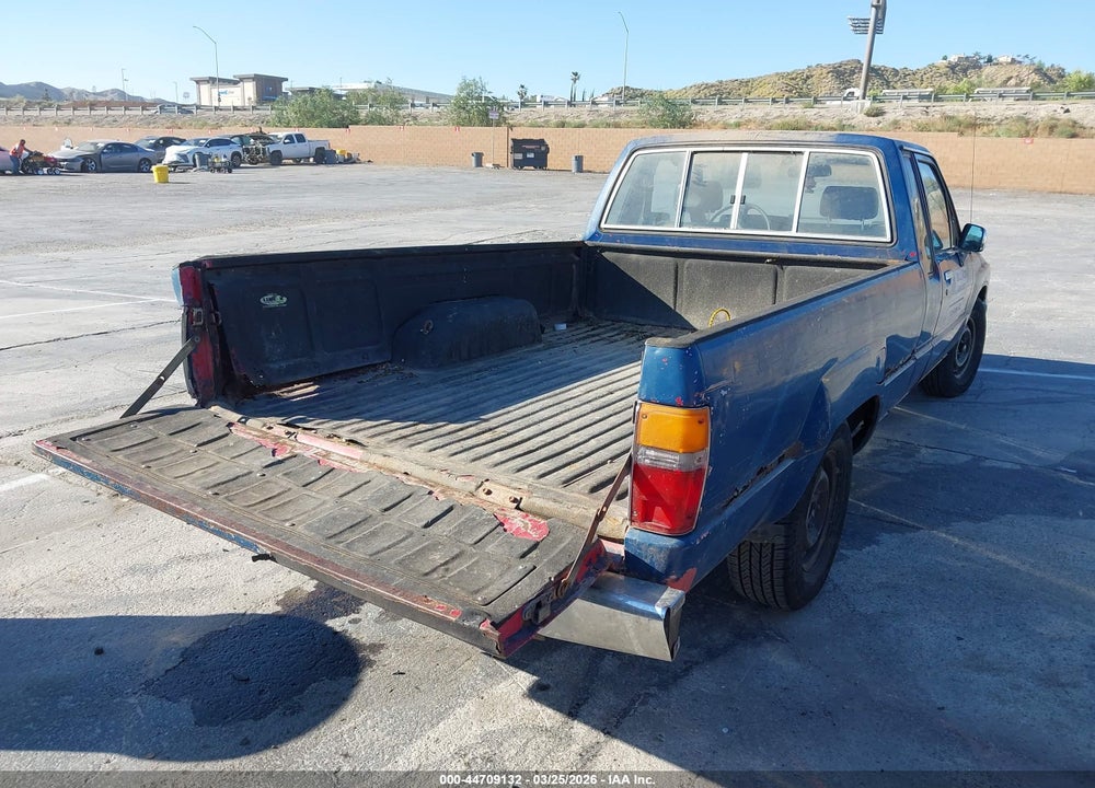 1988 TOYOTA PICKUP XTRACAB RN70 DLX VIN: JT4RN70D2J0050730