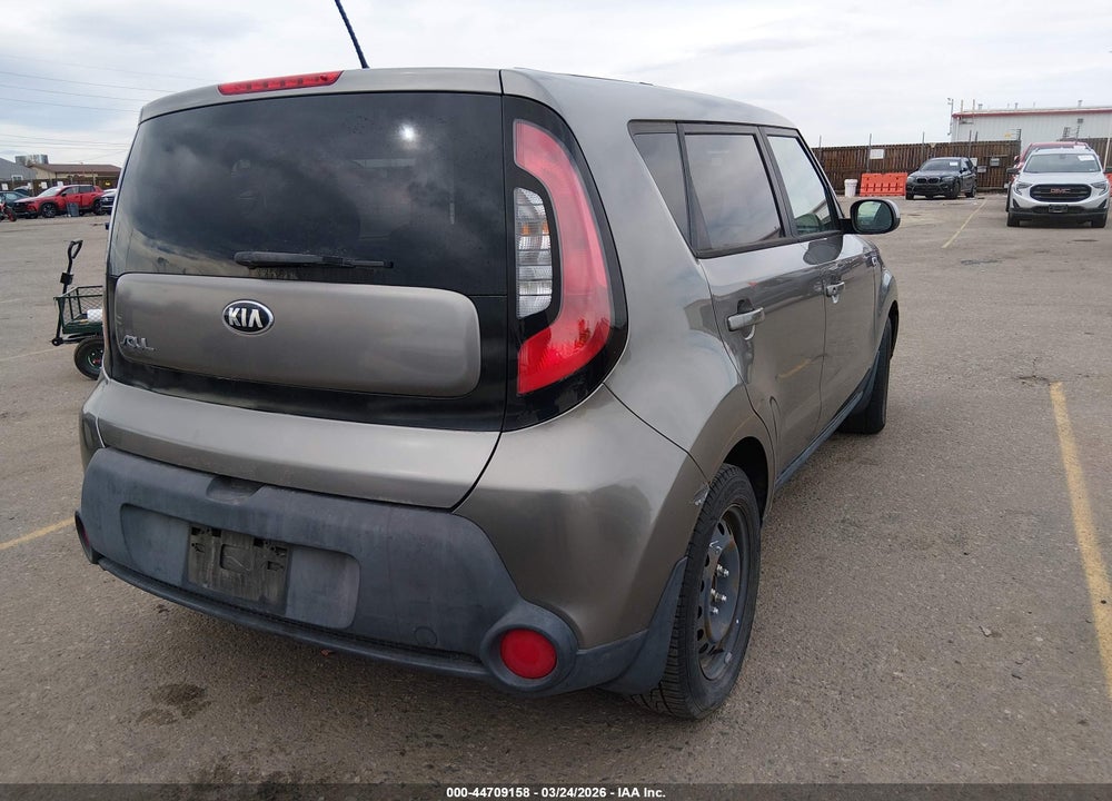 2015 KIA SOUL VIN: KNDJN2A23F7143736
