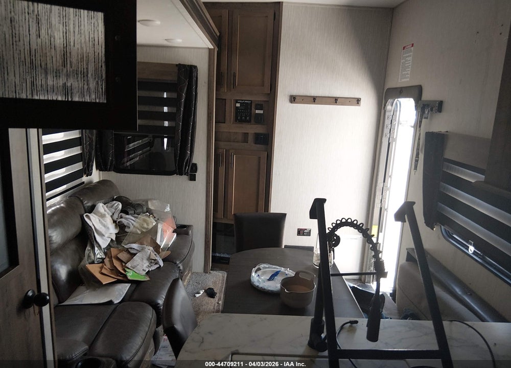 2020 FOREST RIVER OTHER VIN: 5ZT3CT2B2L1215221