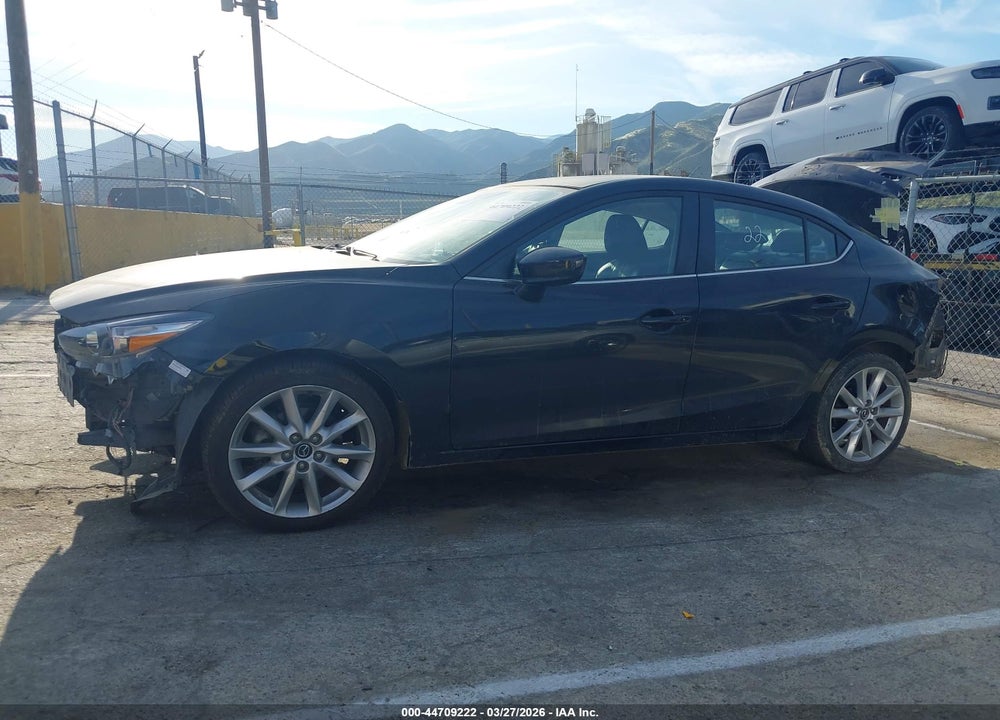 2017 MAZDA 3 GRAND TOURING VIN: JM1BN1W31H1122907