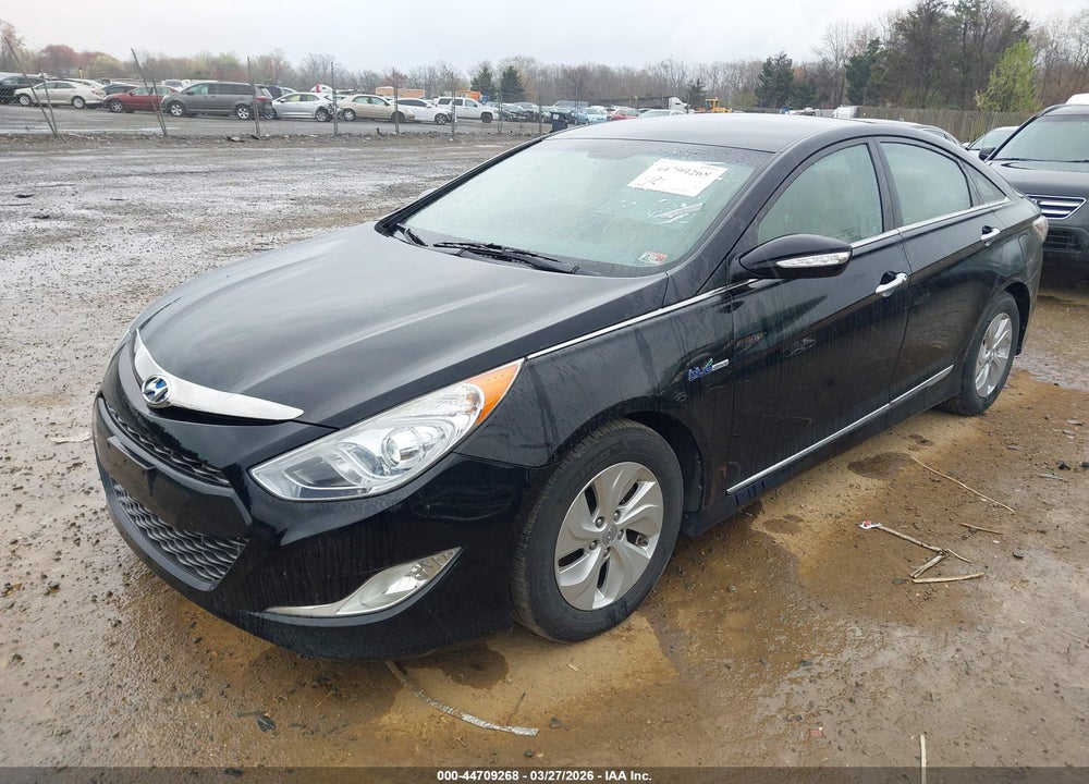 2013 HYUNDAI SONATA HYBRID VIN: KMHEC4A49DA095482