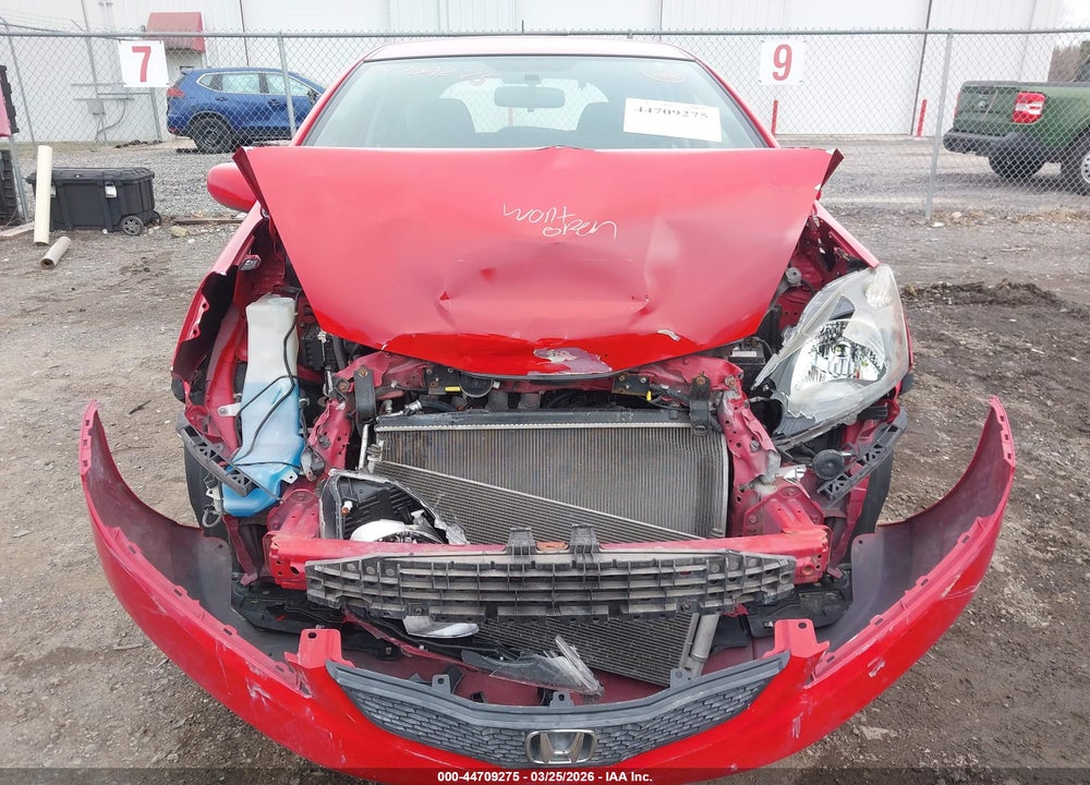2012 HONDA FIT VIN: JHMGE8H32CC028333