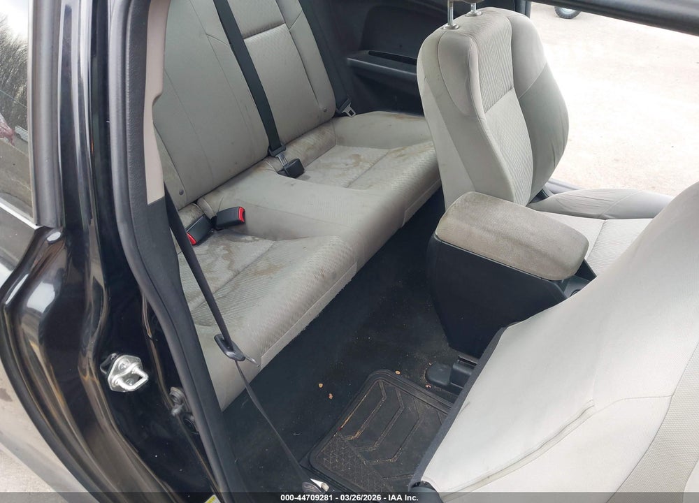 2015 HONDA CIVIC LX VIN: 2HGFG3B5XFH507364