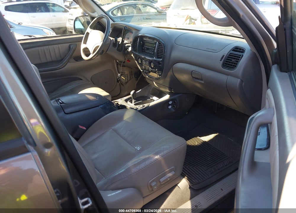 2003 TOYOTA SEQUOIA LIMITED V8 VIN: 5TDBT48A63S181885