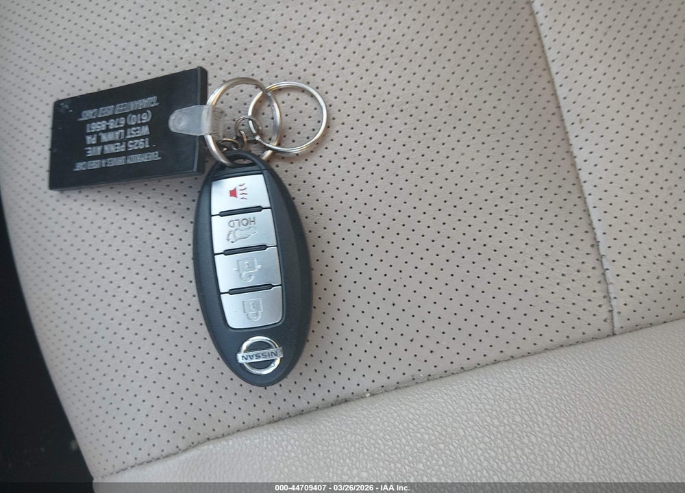 2016 NISSAN ROGUE SL VIN: 5N1AT2MV7GC792763