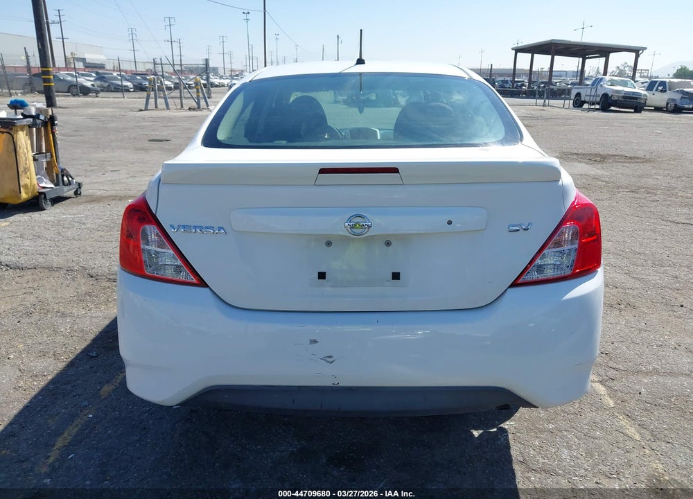 2017 NISSAN VERSA 1.6 SV VIN: 3N1CN7AP0HL836718