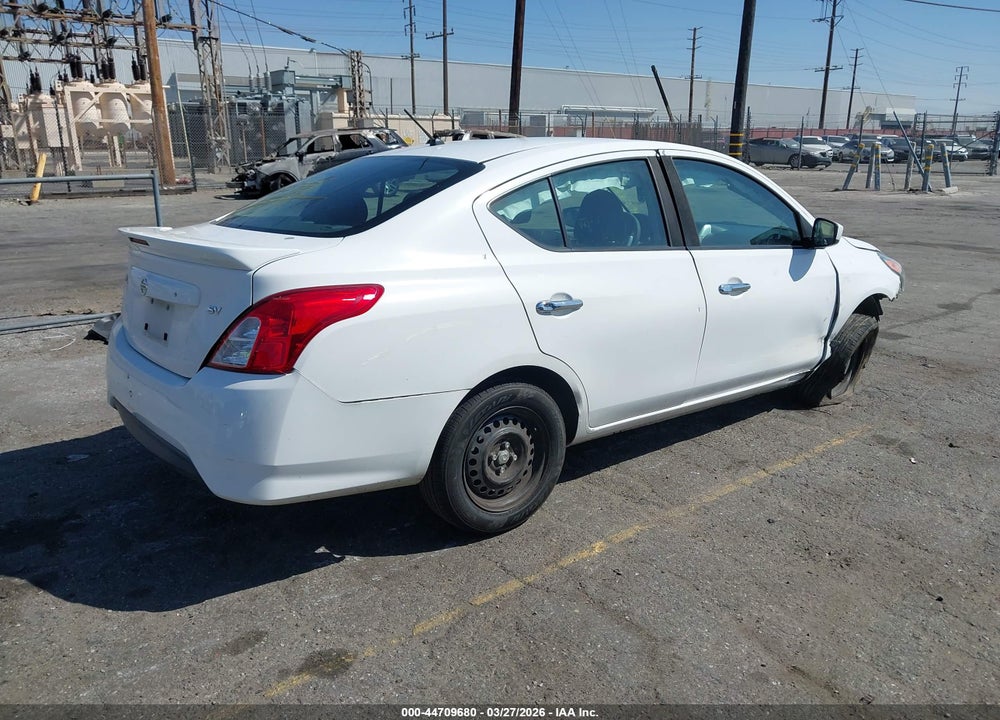 2017 NISSAN VERSA 1.6 SV VIN: 3N1CN7AP0HL836718