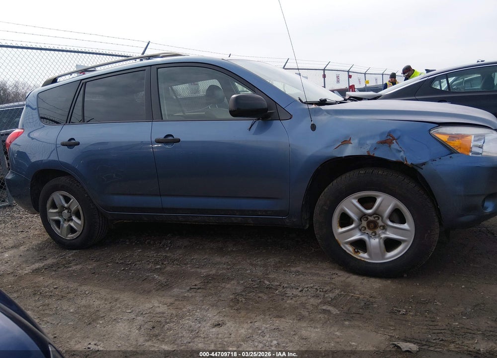 2007 TOYOTA RAV4 VIN: JTMZD33V075048695