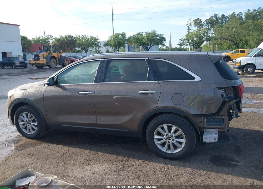 2019 KIA SORENTO 2.4L LX VIN: 5XYPG4A36KG458083