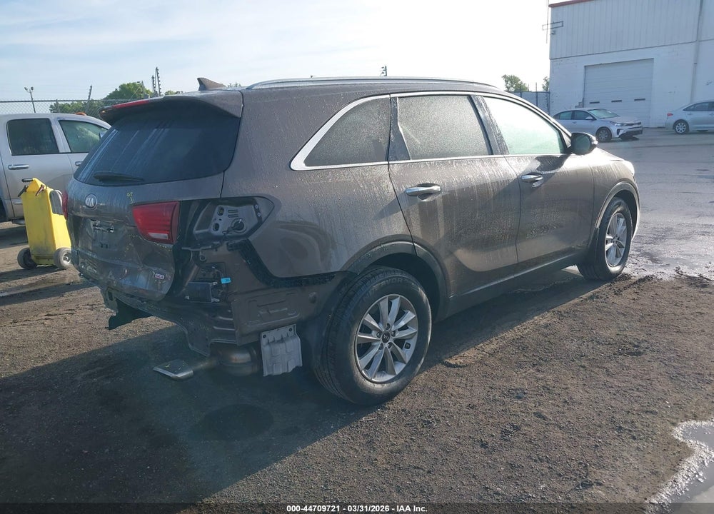 2019 KIA SORENTO 2.4L LX VIN: 5XYPG4A36KG458083
